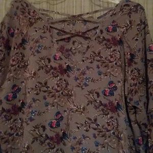 BEAUTIFUL ENTRO BLOUSE, LIKE NEW CONDITION